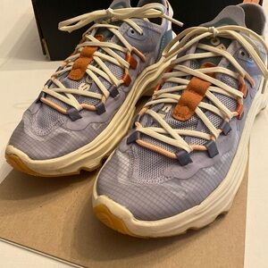 Sorel Kinetic Breakthru Tech Lace sneakers, like new